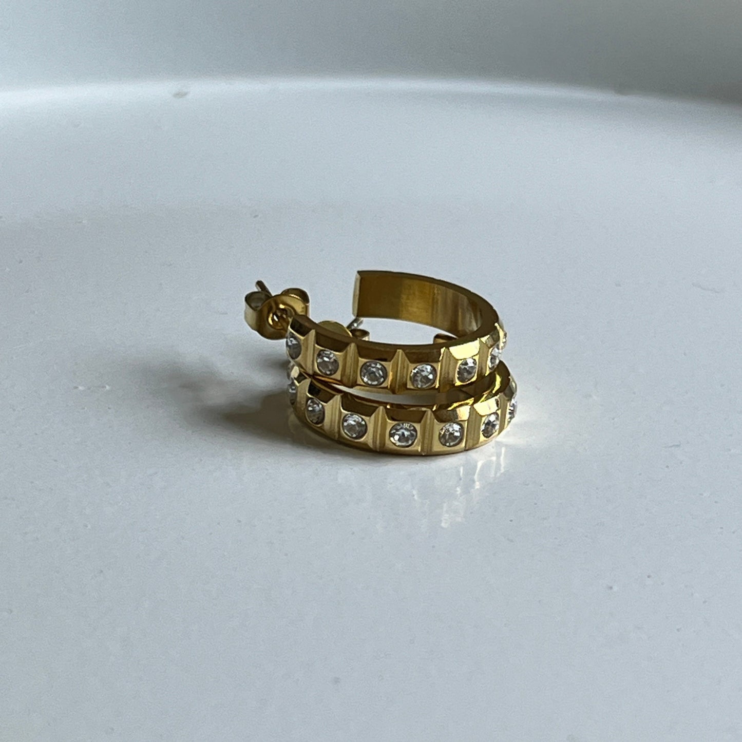 Stud Luxe Hoops Earrings (Gold)