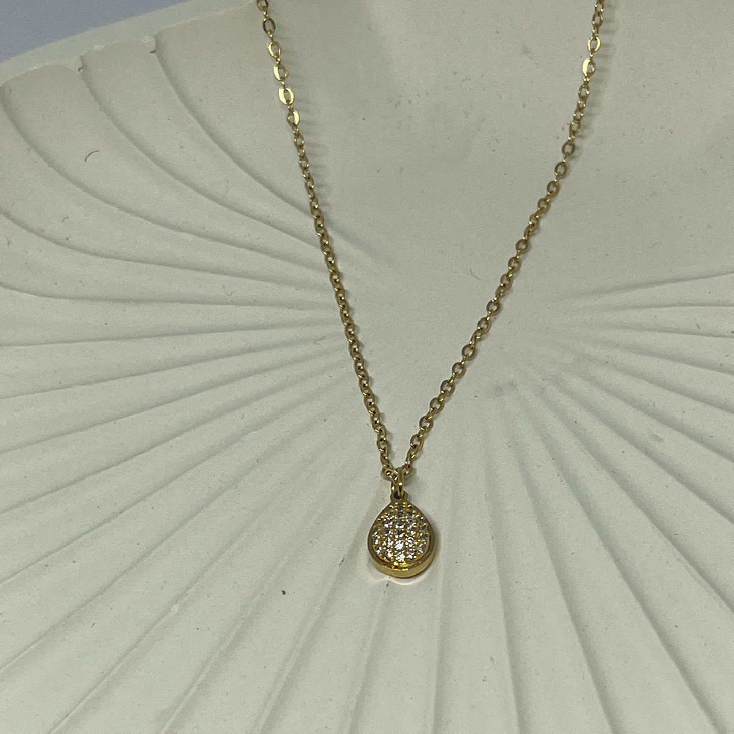 Dainty Pave Teardrop Necklace (Gold)