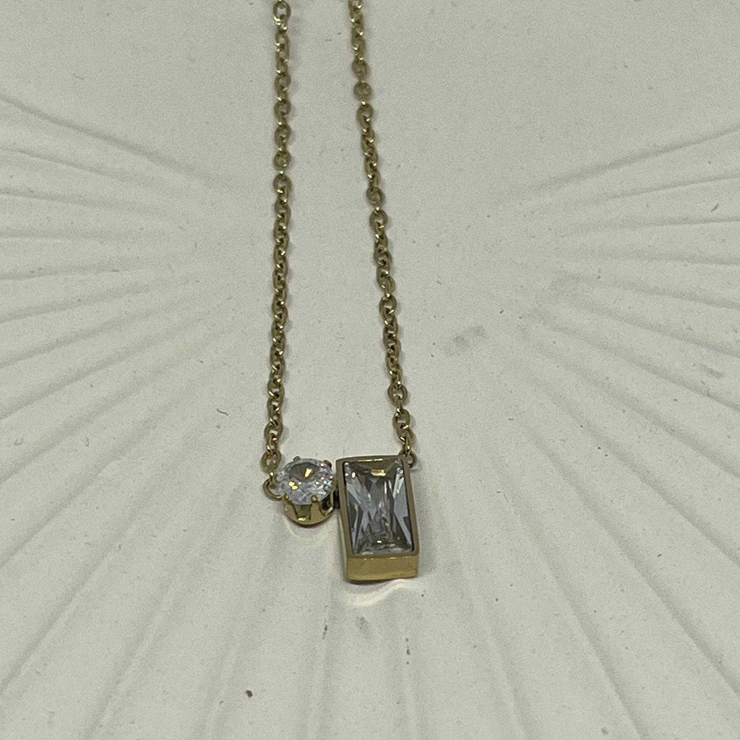 Duo Radiance Necklace (Gold)