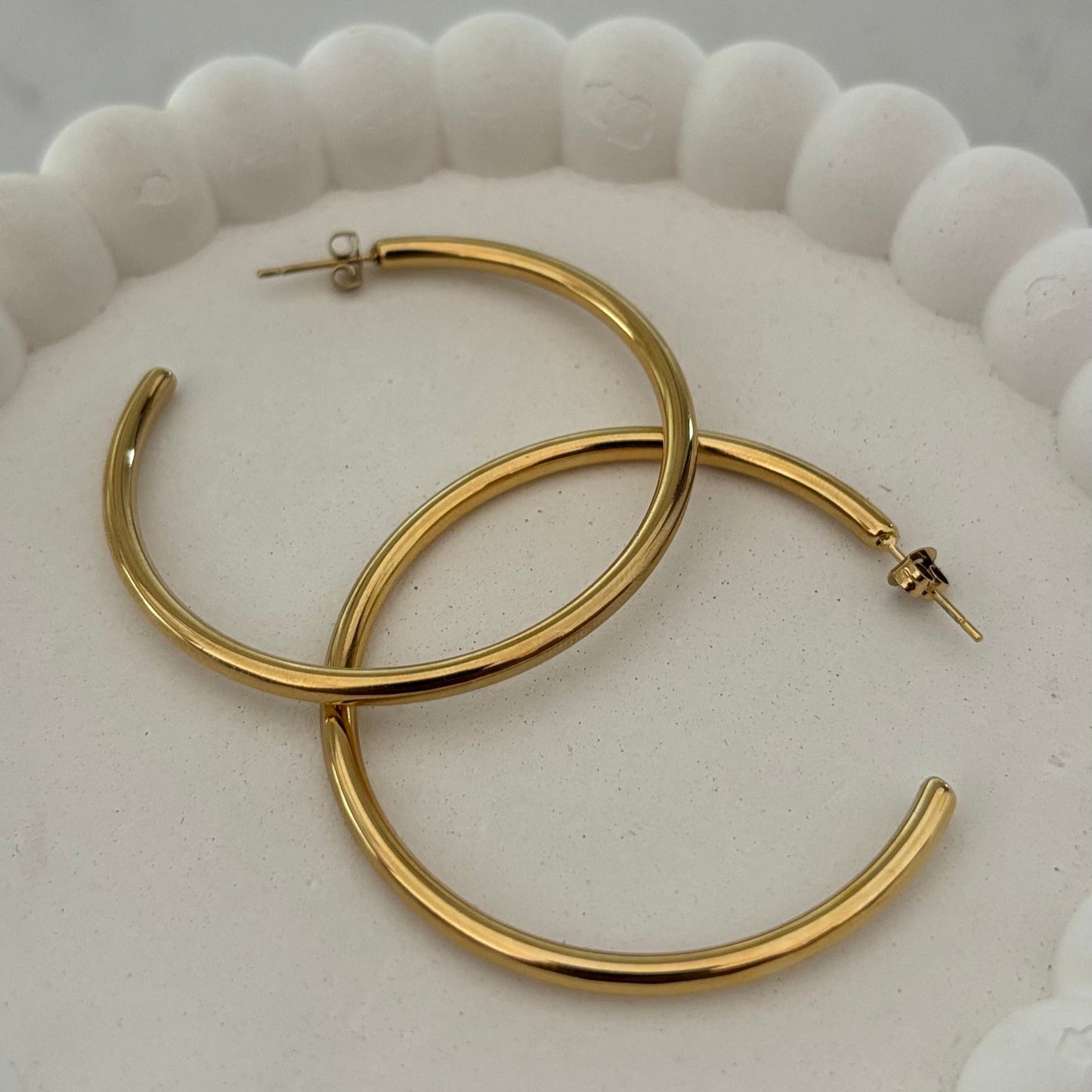Classic Luxe Hoops Earrings (Gold)