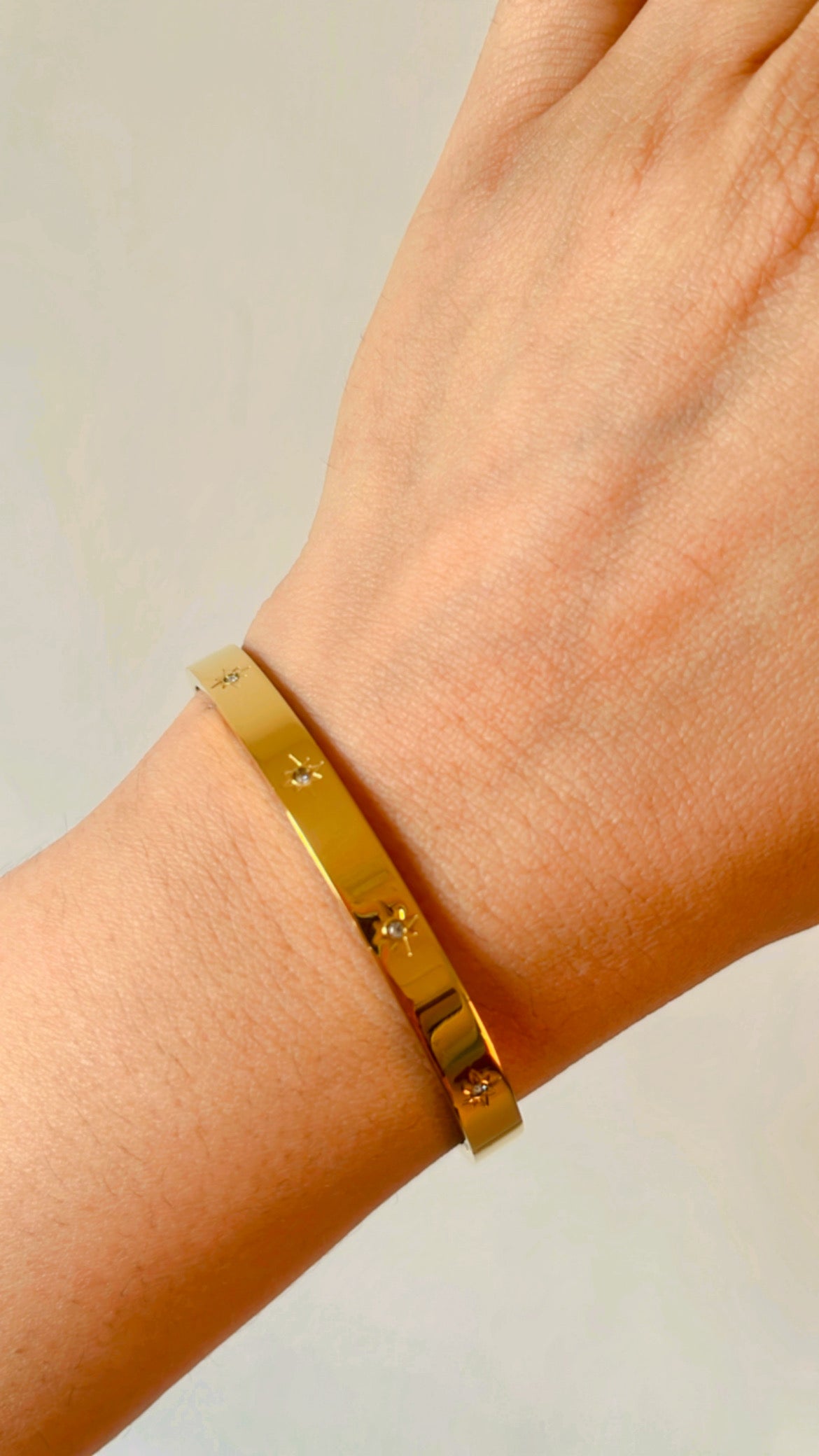Ethereal Bloom Bracelet (Gold)