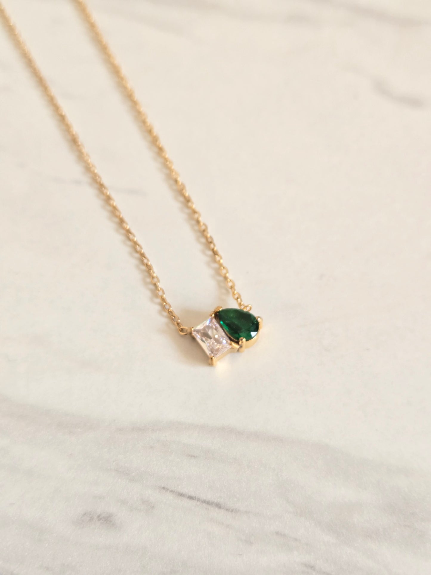 Emerald Duo Crystal Necklace (Gold)