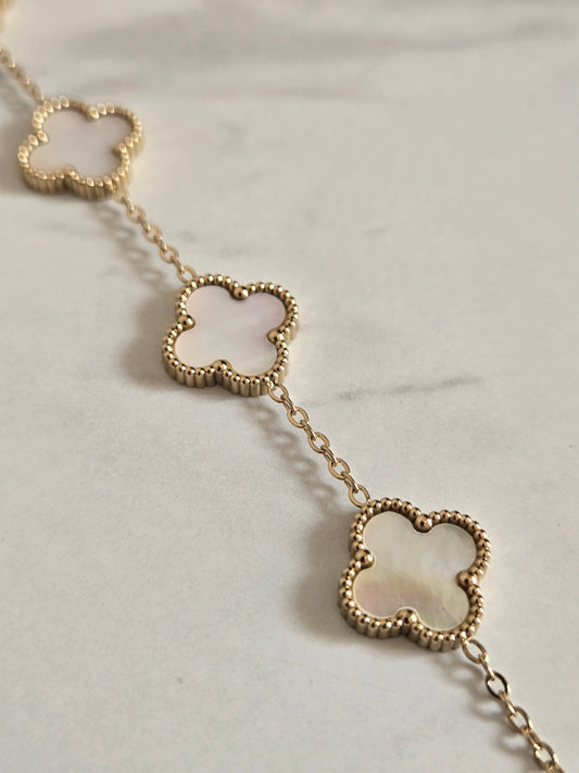 Ivory Clover Chain Bracelet (Gold)