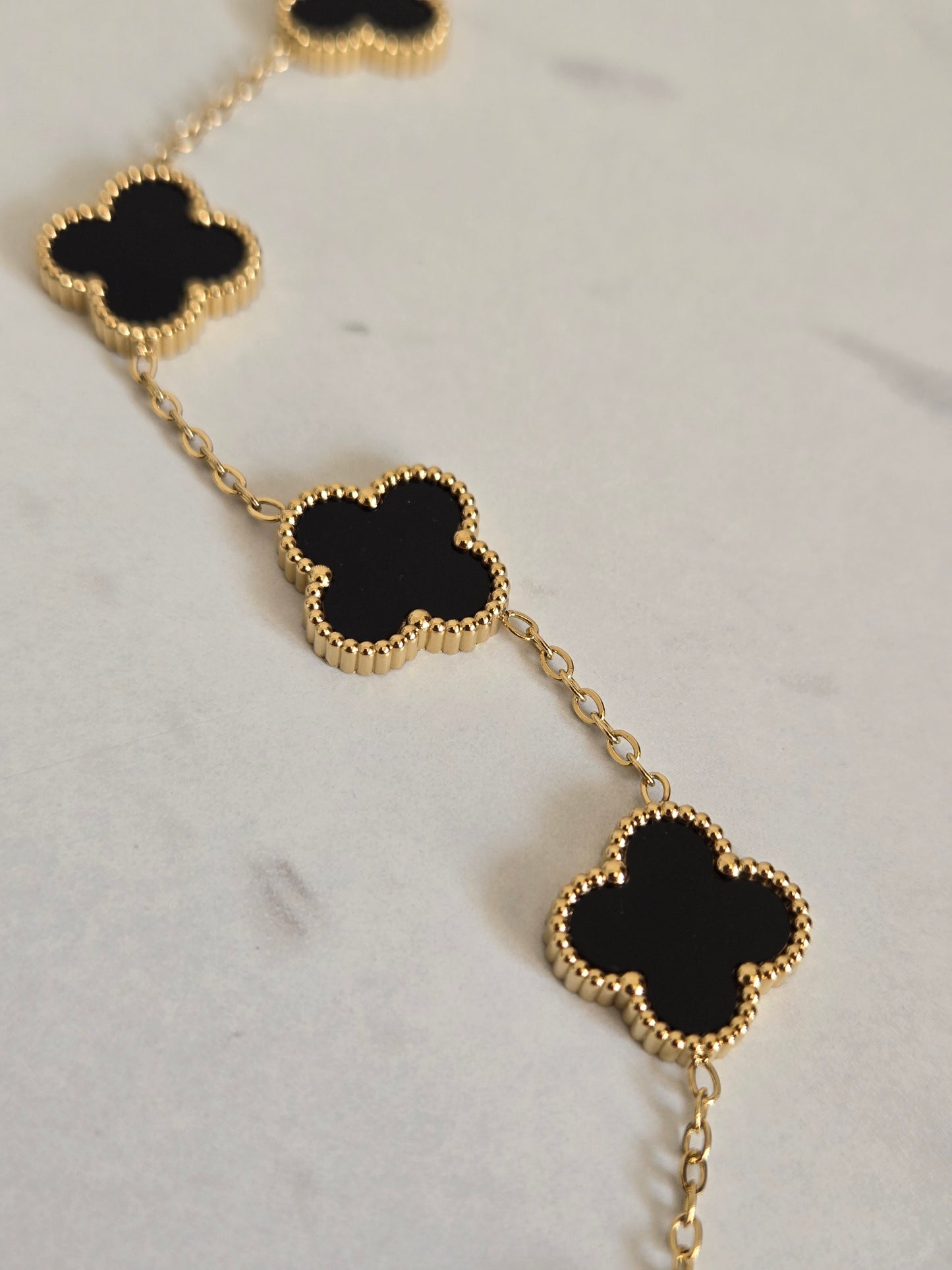 Midnight Clover Chain Bracelet (Gold)