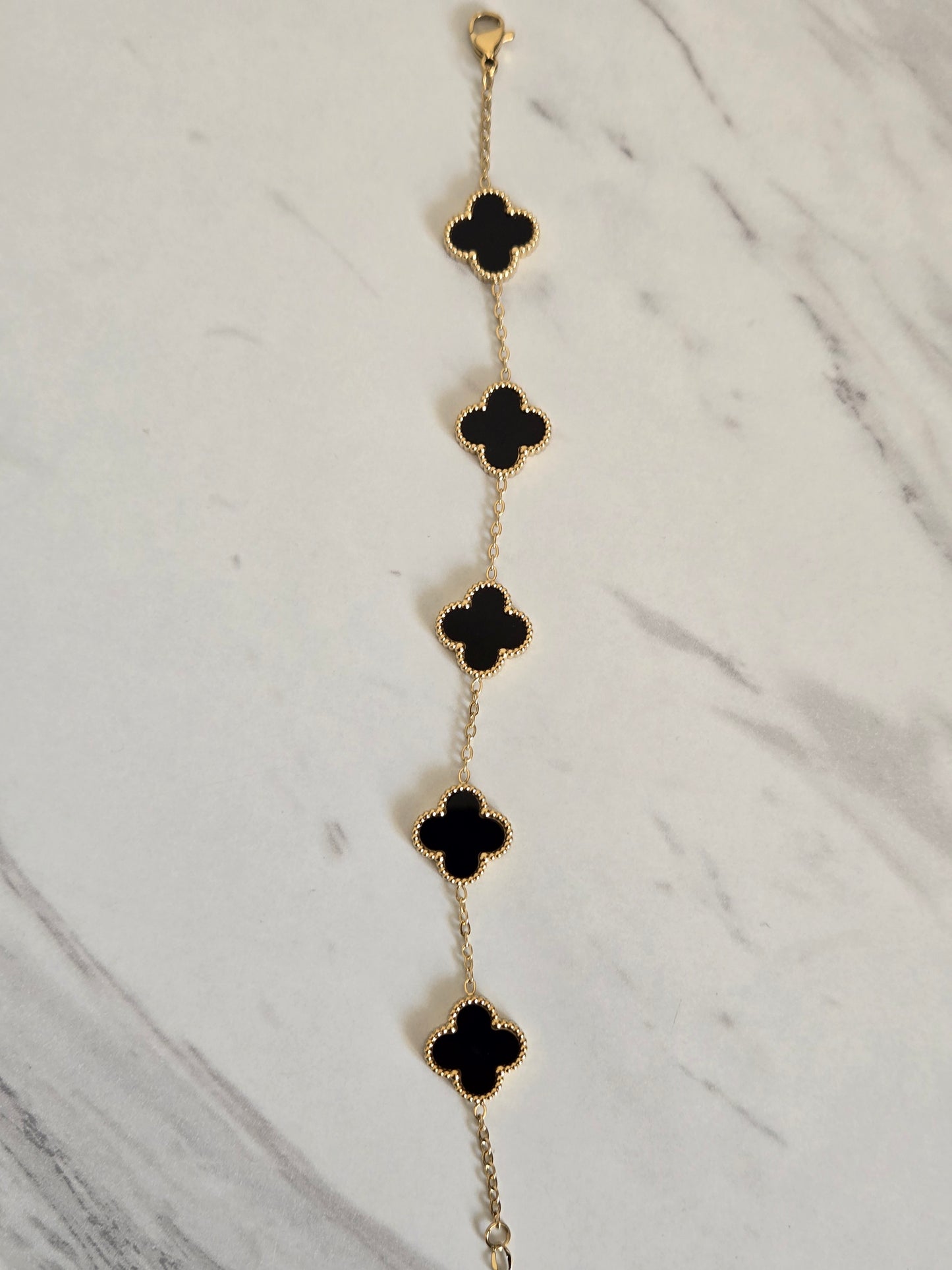 Midnight Clover Chain Bracelet (Gold)