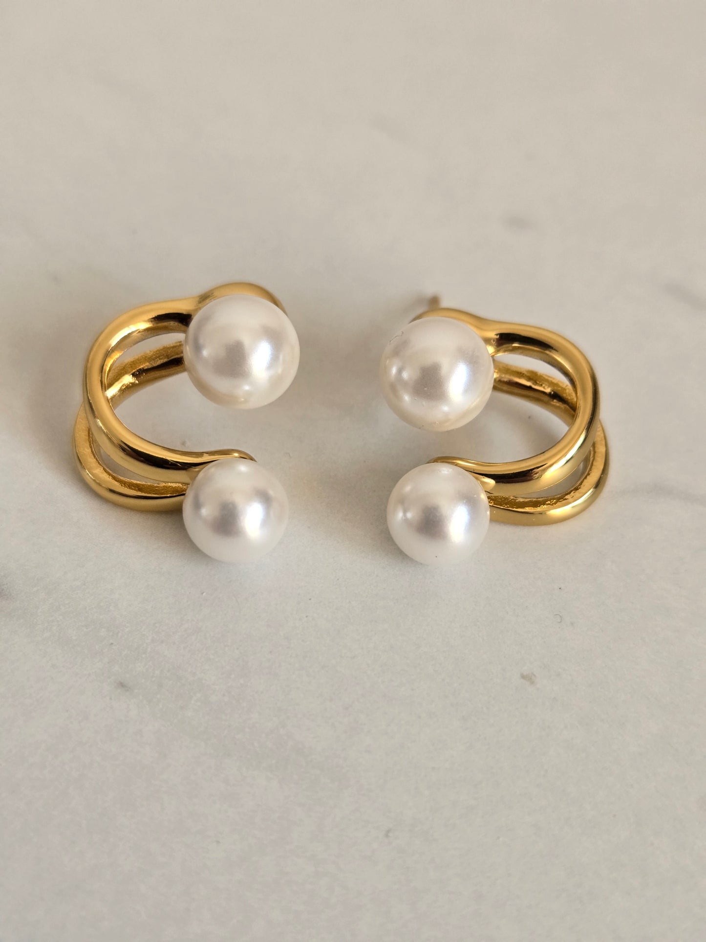 Double Pearl Arc Stud Earrings (Gold)