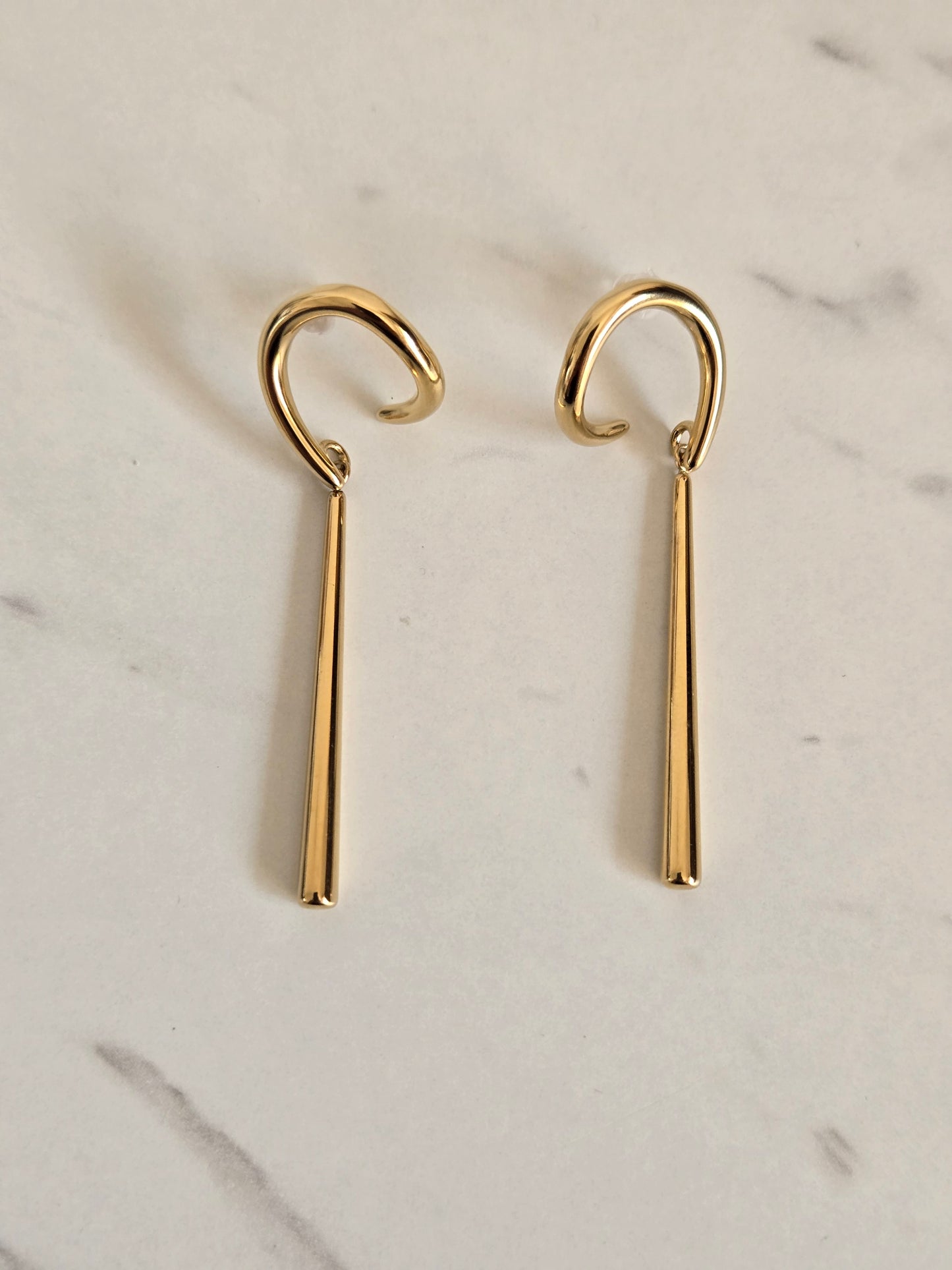 Sleek Abstract Drop Earrings (Gold)
