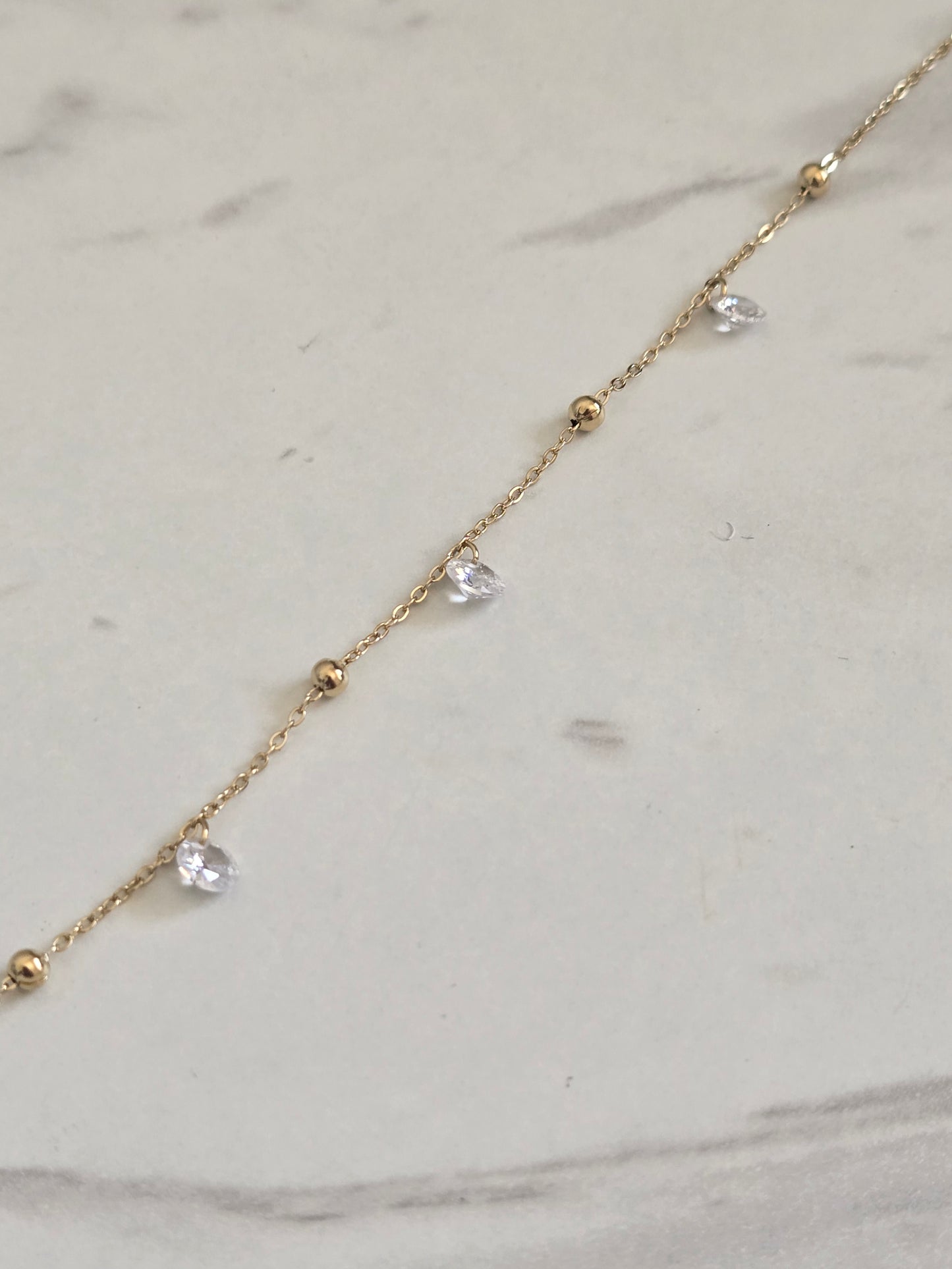 Radiant Charm Droplet chain Bracelet (Gold)