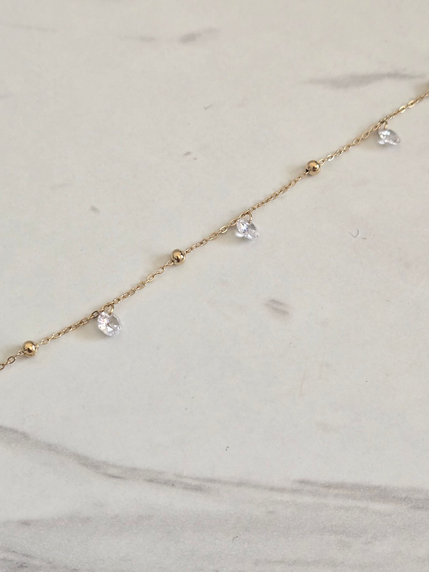 Radiant Charm Droplet chain Bracelet (Gold)