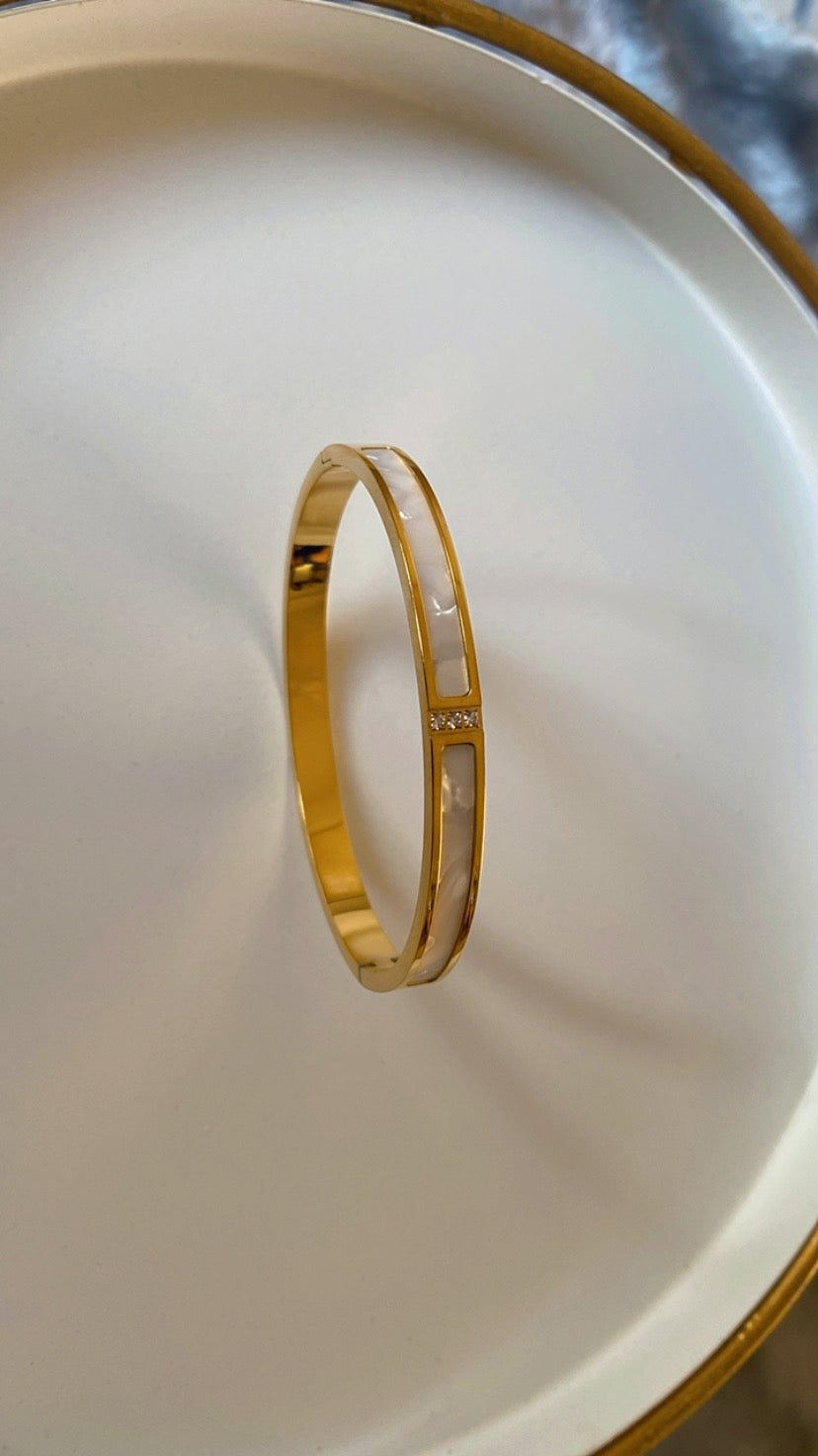Lustrous Harmony Bracelet (Gold)