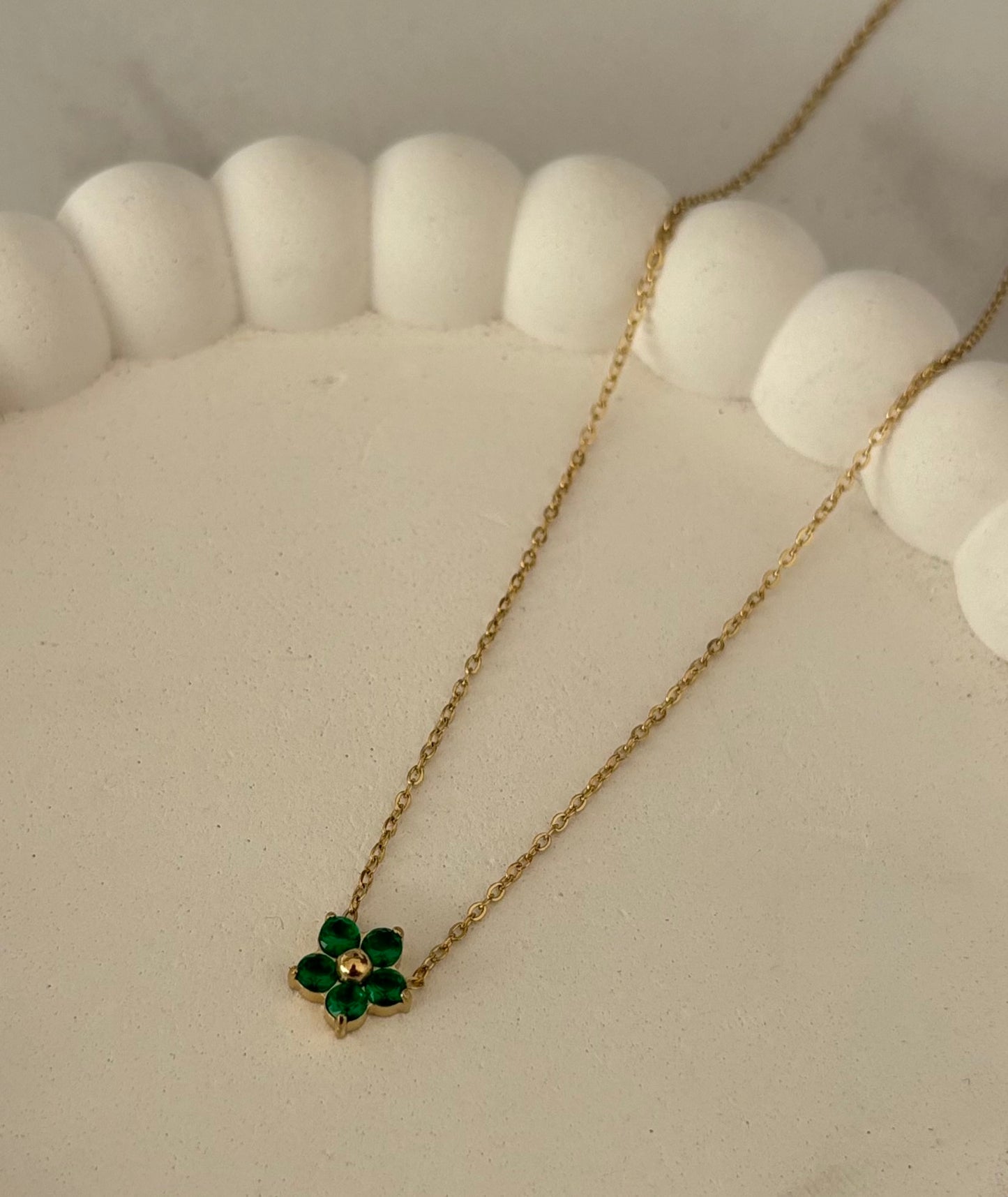 Emerald Bloom Necklace (Gold)