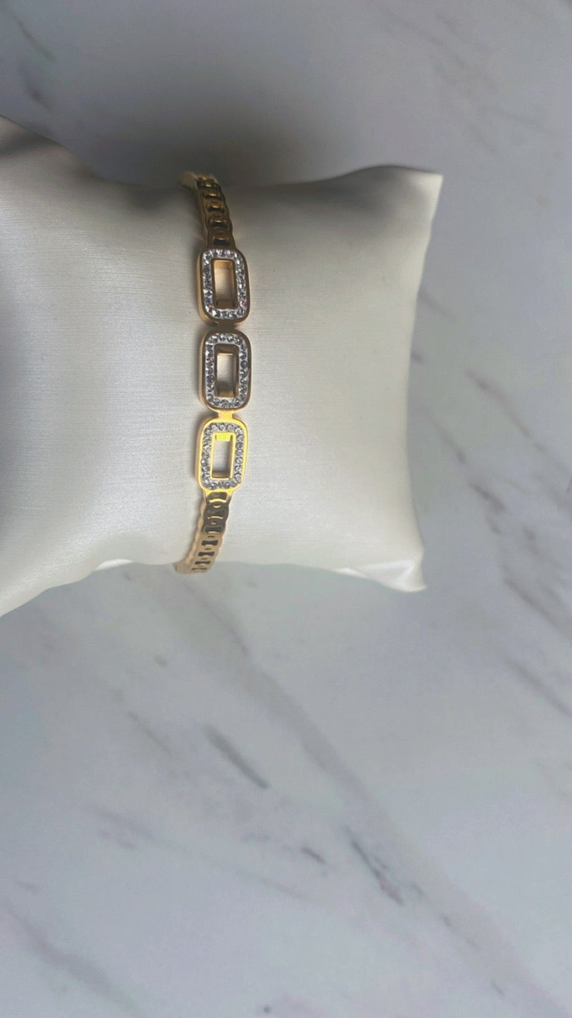Classic Rectangular Link Bracelet (Gold)
