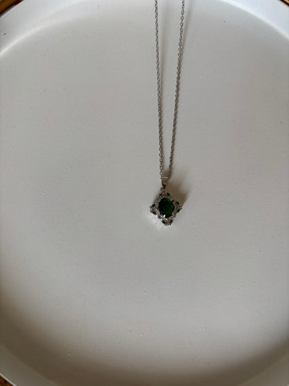 Royal Emerald Necklace (Silver)