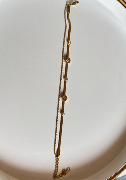 Roman Elegance Dual-Layer Chain Bracelet (Gold)