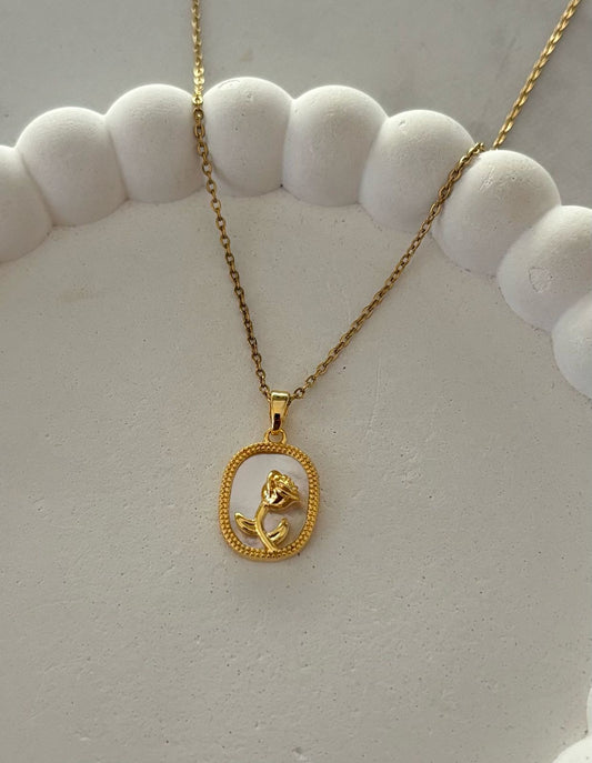 Rosette Charm Necklace (Gold)