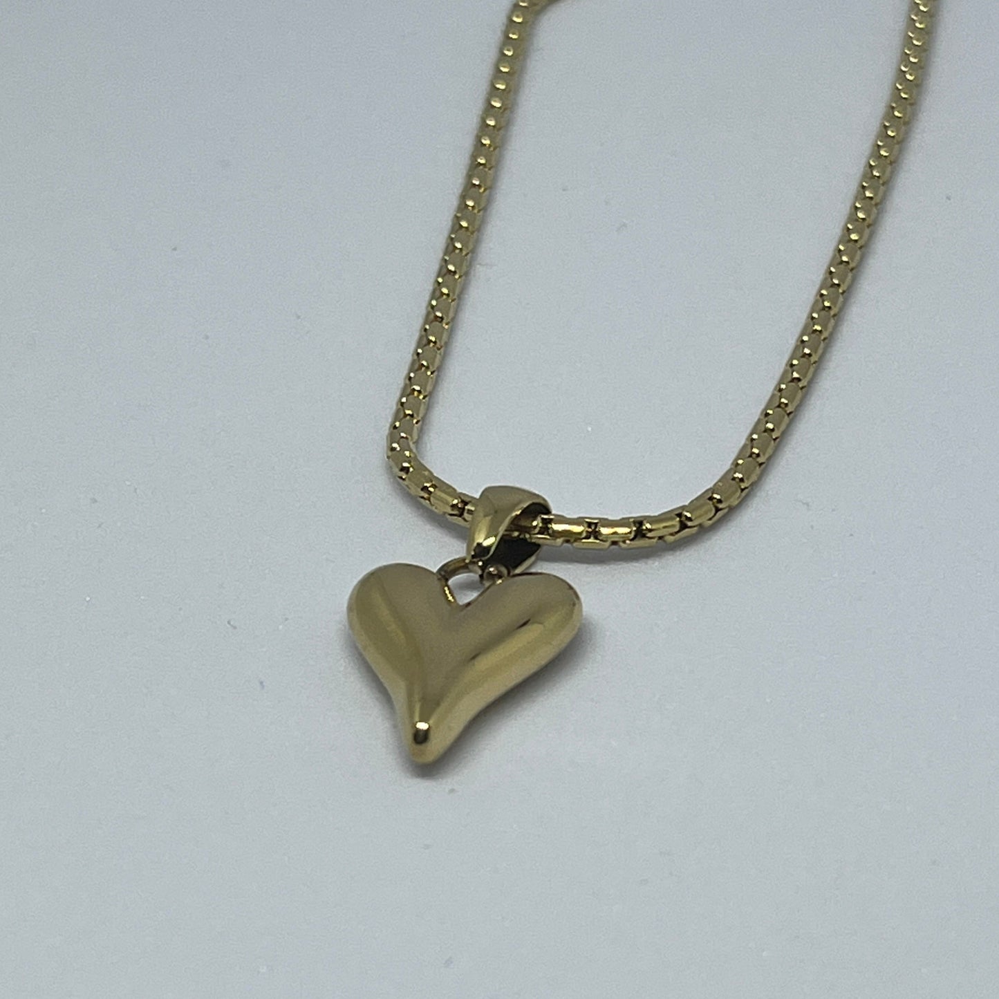 Puffed Heart Pendant Necklace (Gold)