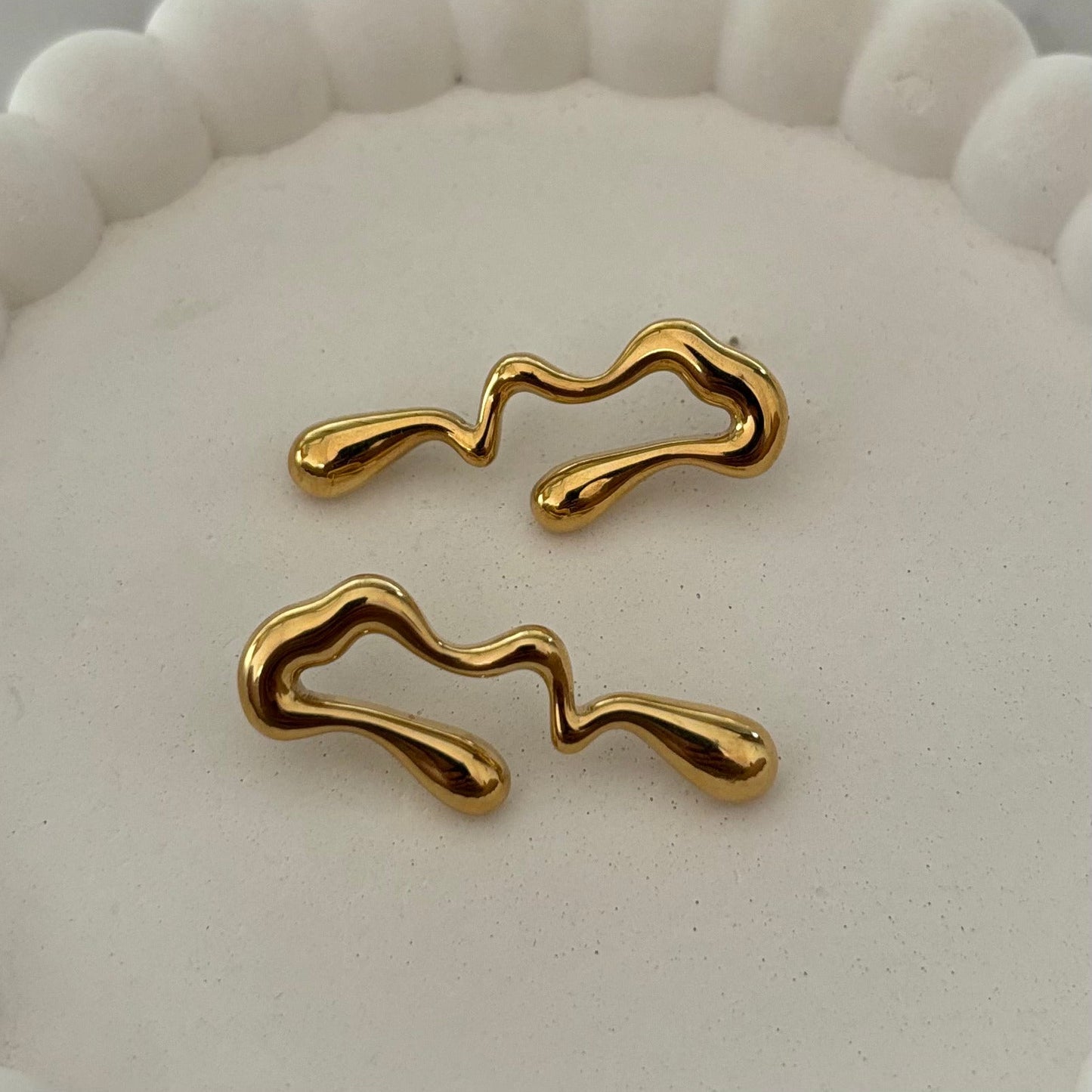 Molten Flow Earrings (Gold)