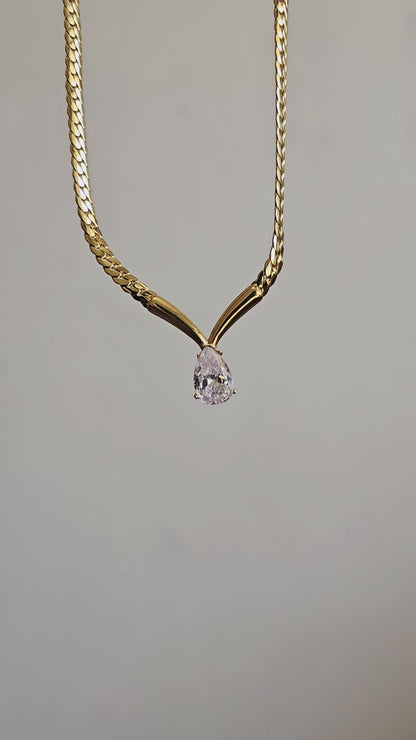 Pear Drop Curb Chain Necklace