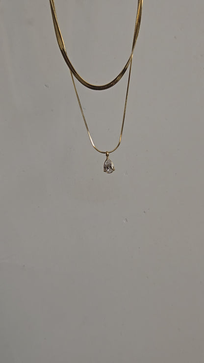 Layered Teardrop Charm Necklace (Gold)