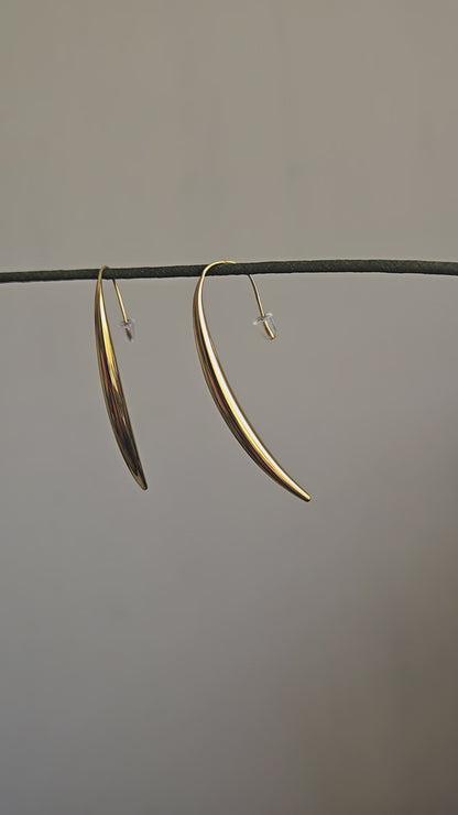 Modern Tapered Crescent Earrings (Gold)