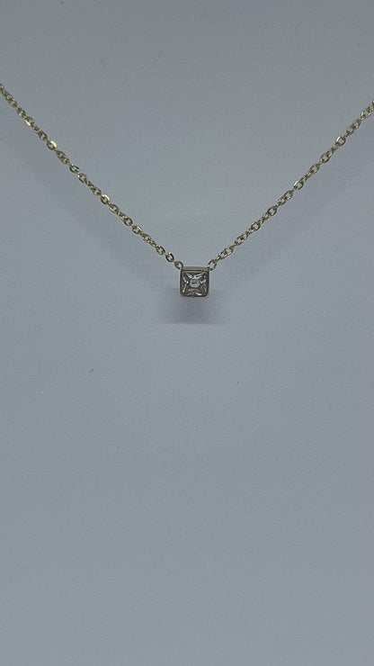 Dainty Cube Pendant Necklace (Gold)