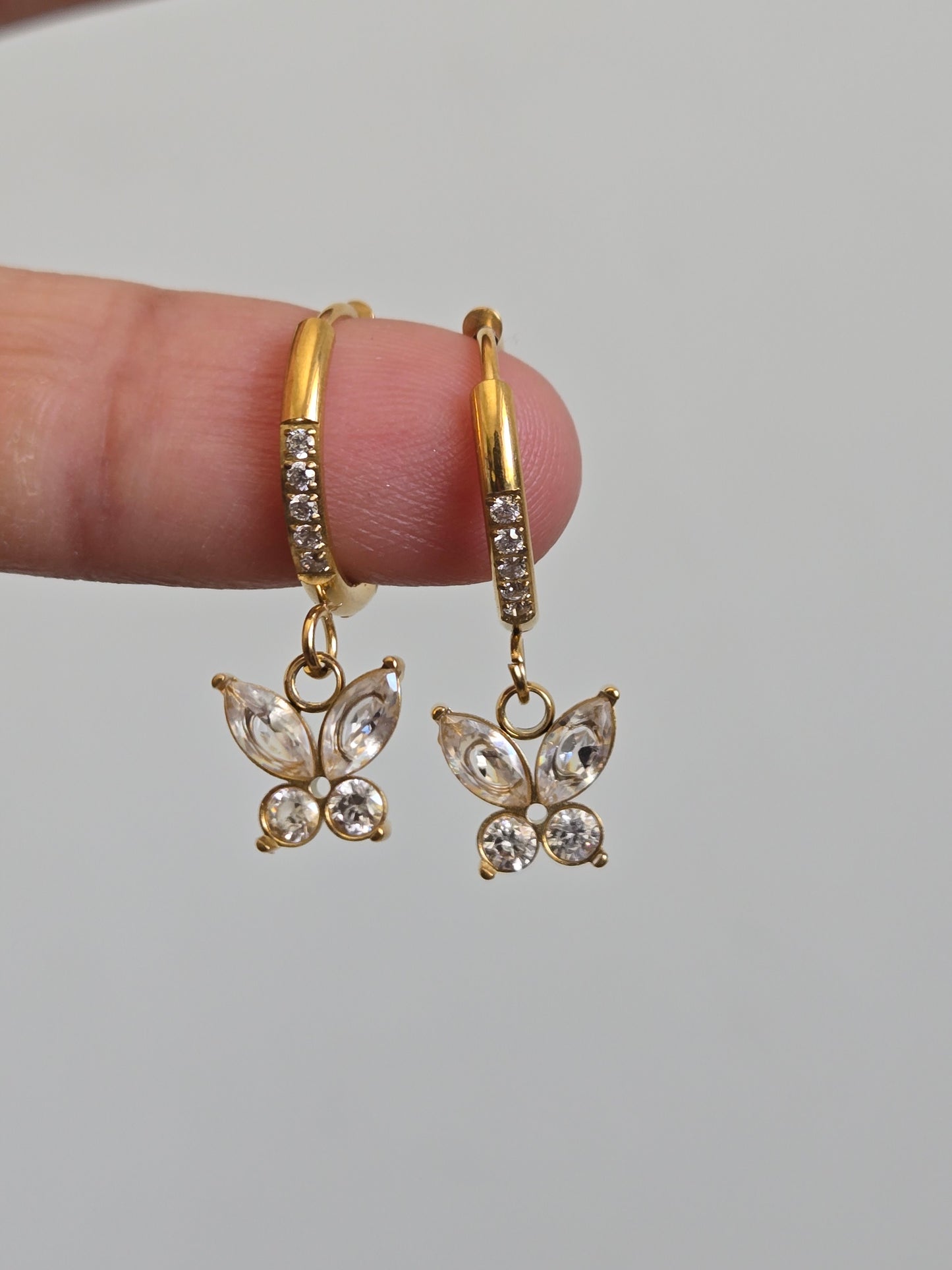 Flutter Charm Hoop Earrings (Gold)