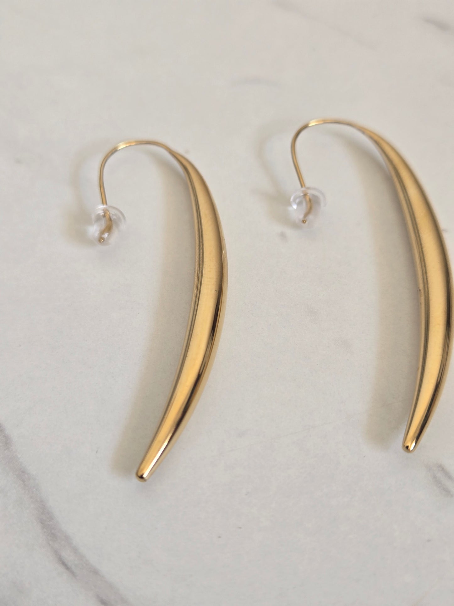 Modern Tapered Crescent Earrings (Gold)