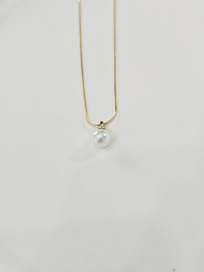 Clara Pearl Necklace