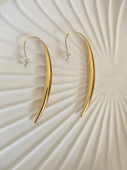 Modern Tapered Crescent Earrings (Gold)