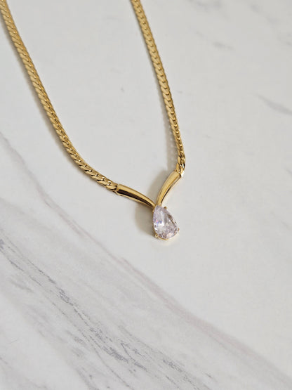 Pear Drop Curb Chain Necklace