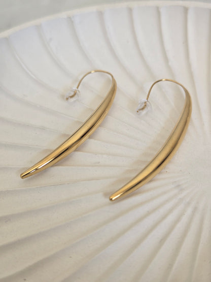 Modern Tapered Crescent Earrings (Gold)